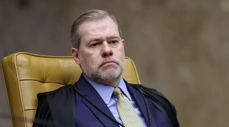 Toffoli passou 168 dias no Tayayá; segurança custou meio milhão ao país.