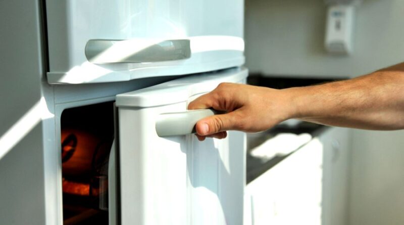 Inmetro orienta uso da geladeira para reduzir consumo de energia