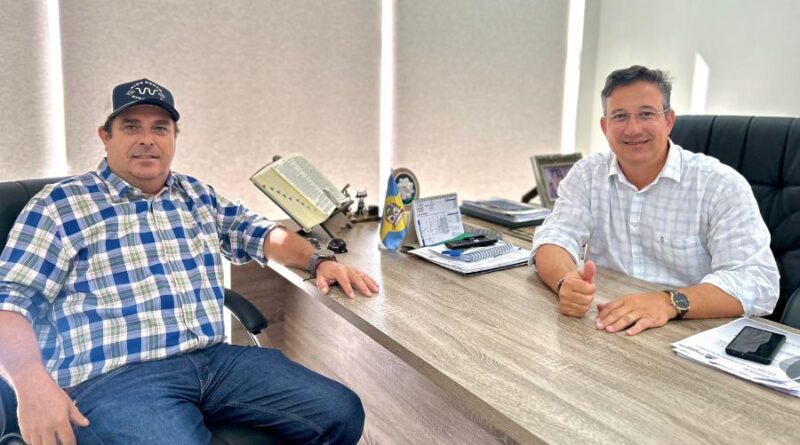 Prefeito José Paleari recebe empresário e presidente da Sulcanas, Márcio Verrunes