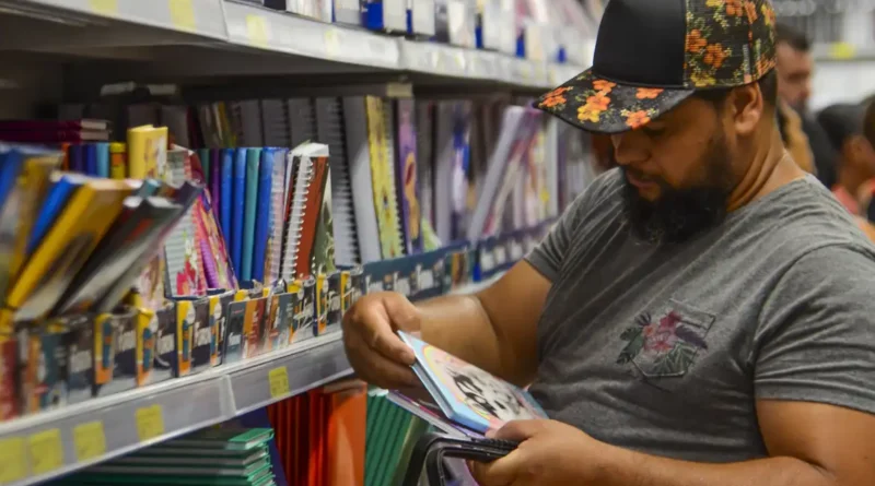 Maioria planeja reaproveitar material escolar na volta às aulas