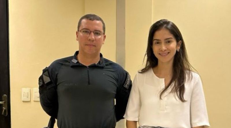 Polícia Militar fortalece parceria institucional em visita à nova promotora do município
