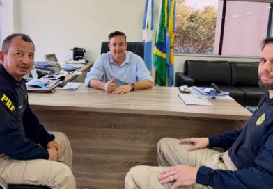 Prefeito Paleari recebe inspetor Xavier
