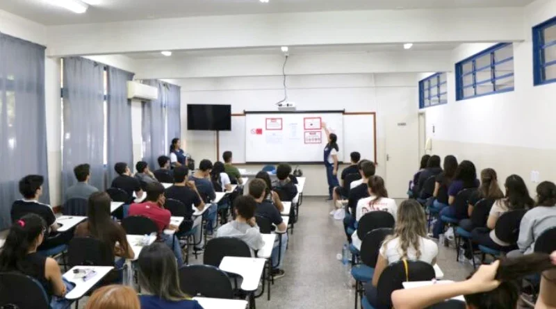 Com mais de mil vagas abertas, entra na reta final as inscrições para o Vestibular da UEMS